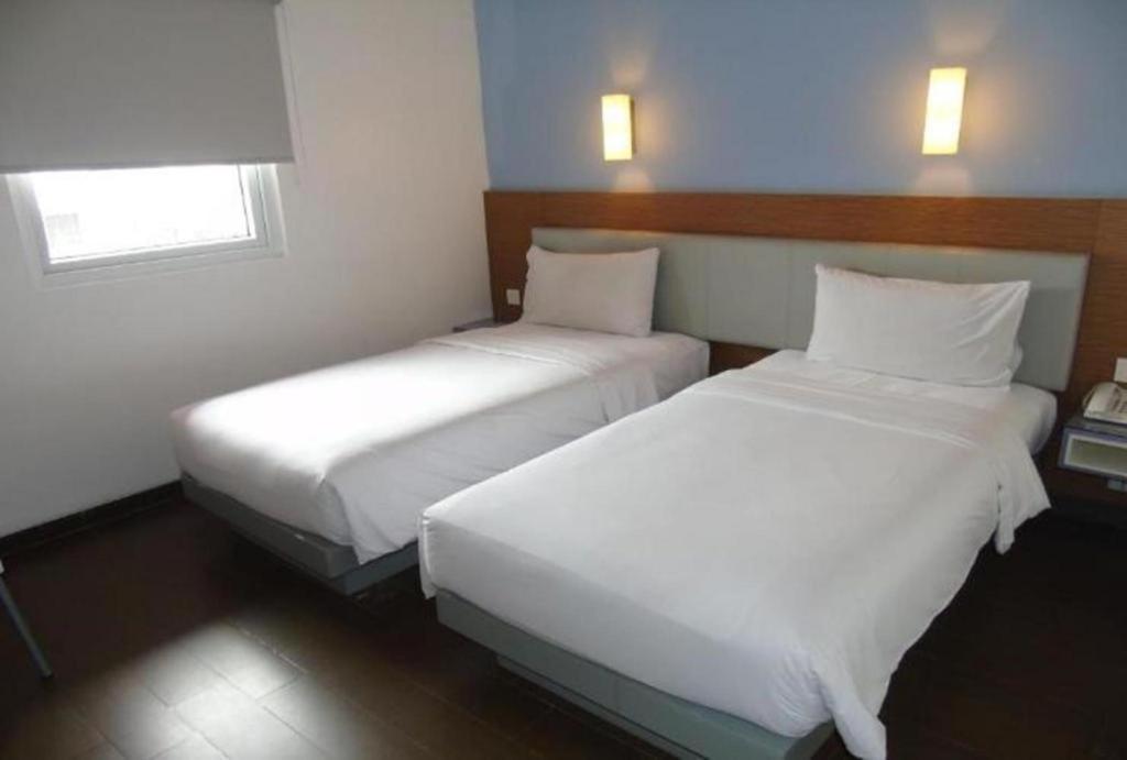 Amaris Hotel La Codefin Kemang Jakarta Luaran gambar