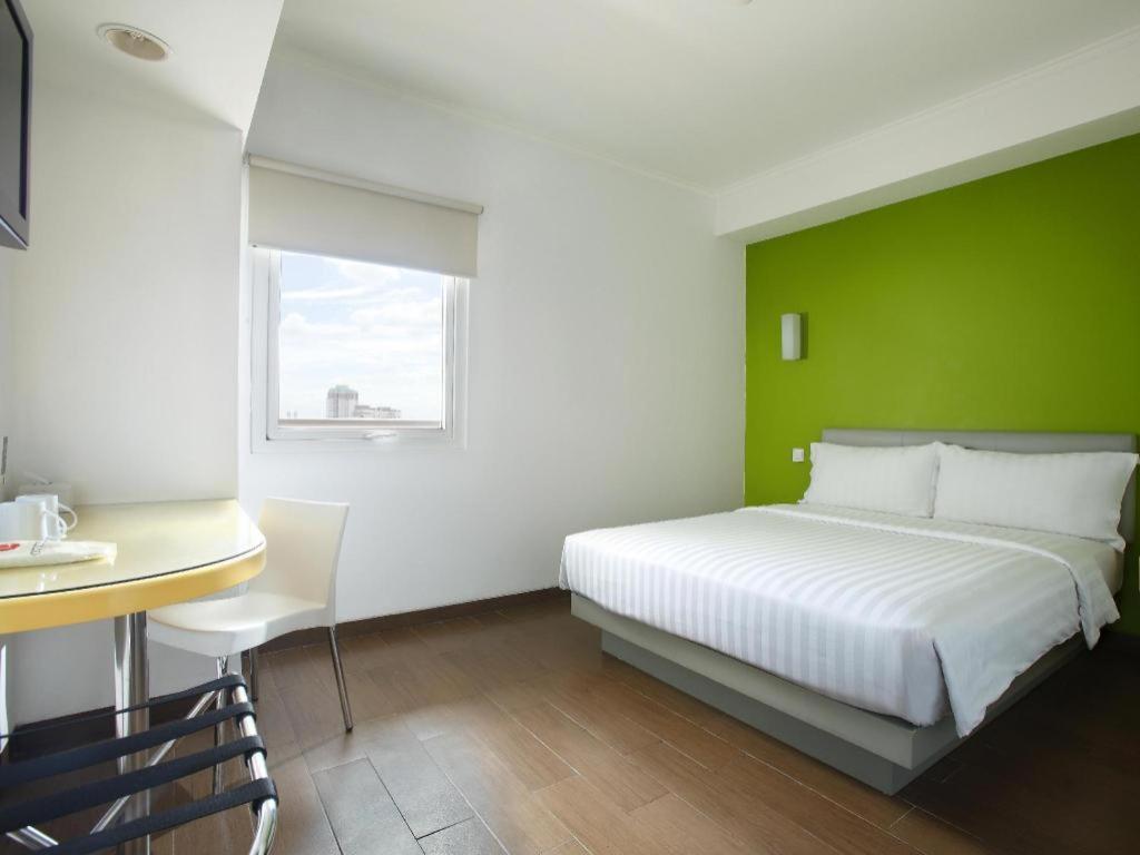 Amaris Hotel La Codefin Kemang Jakarta Luaran gambar